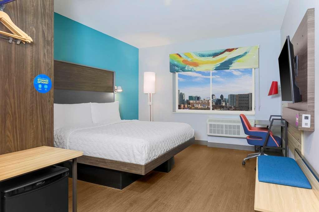 Tru By Hilton Dallas Market Center Room photo