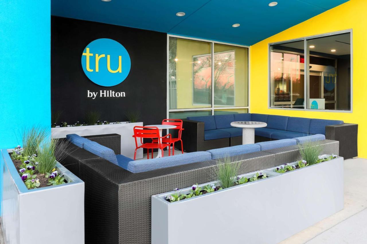 Tru By Hilton Dallas Market Center Exterior photo