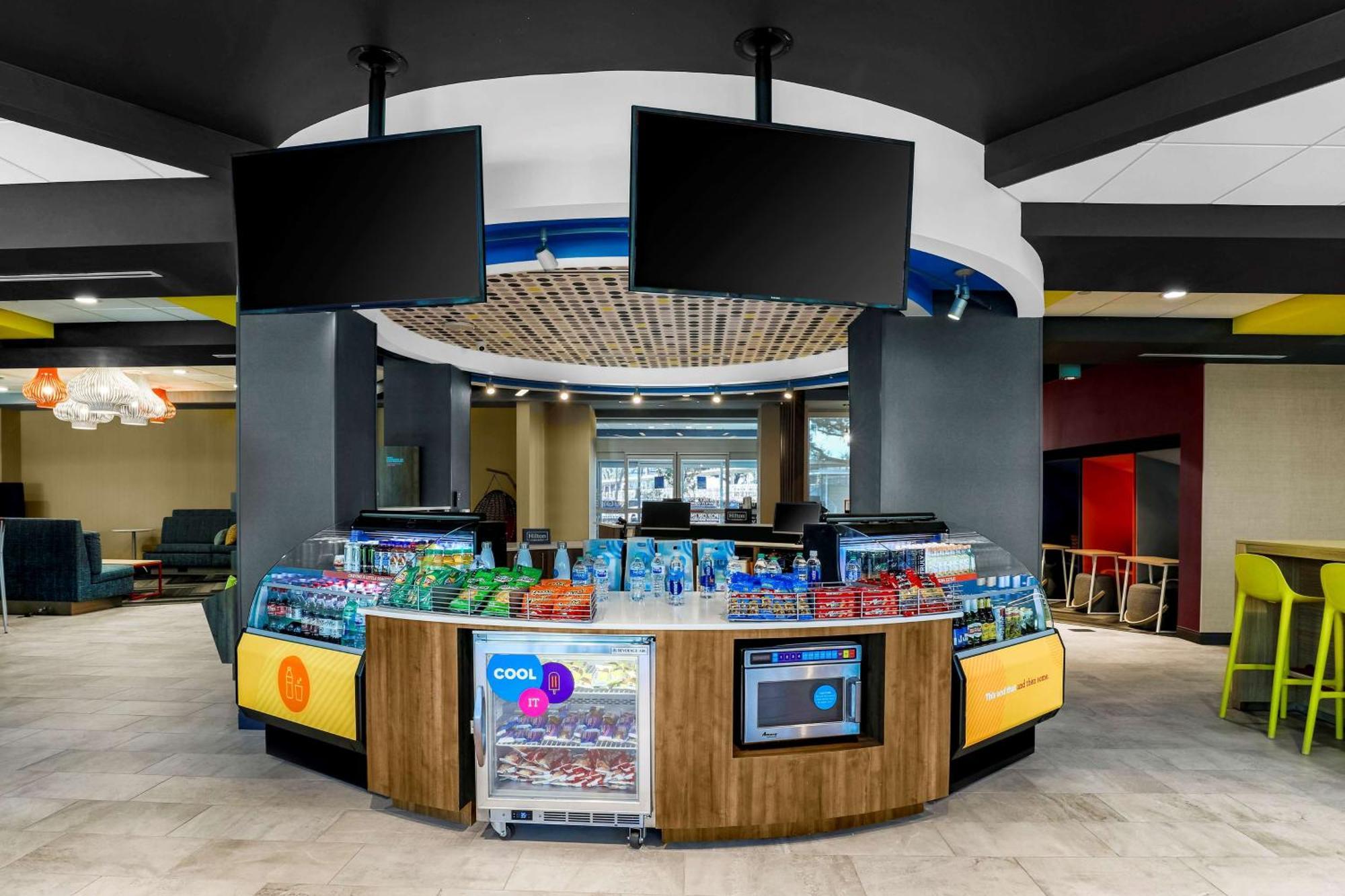 Tru By Hilton Dallas Market Center Exterior photo